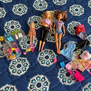 Little Barbie lot